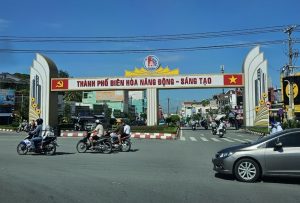 Vòng xoay Tam Hiep- sua chua may tinh camera tan noi